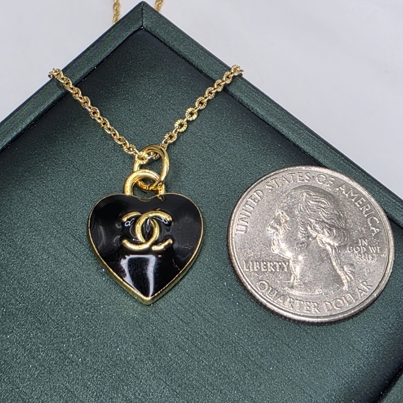 CHANEL Gold and Black Heart Pendant Necklace - Picture 1 of 5